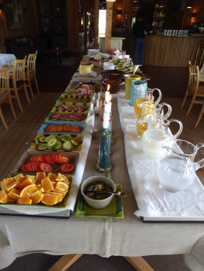 Fjallnas candlelit breakfast