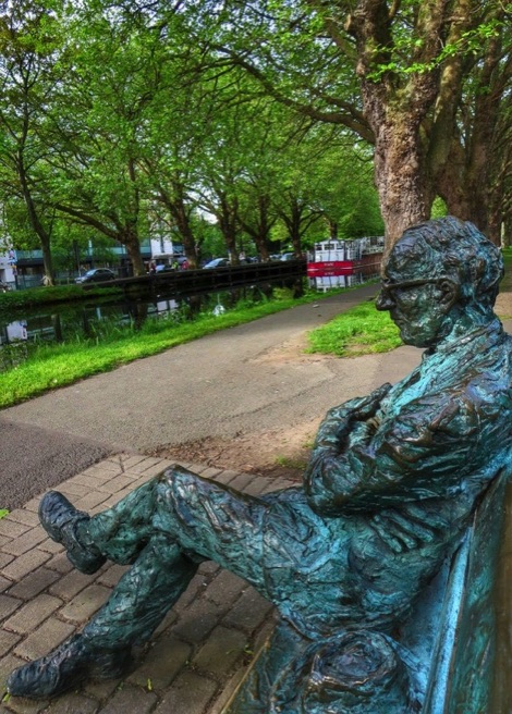 Statue of Irish writer and poet Patrick Kavanagh, Grand Canal, Dublin